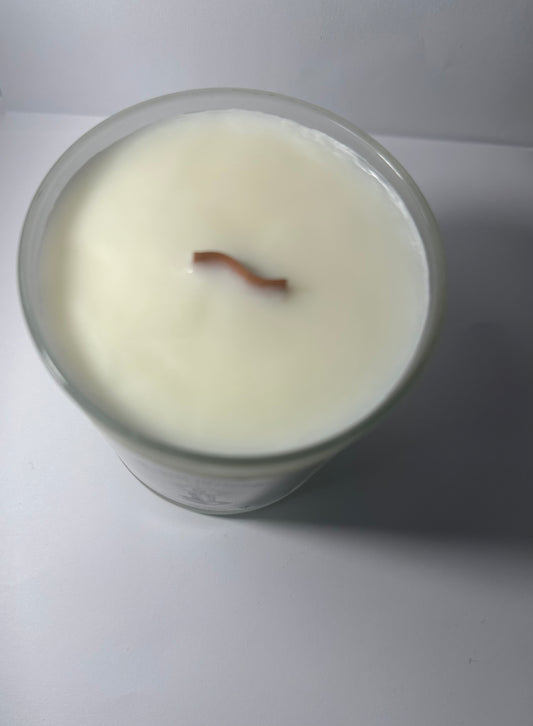 IJG Lily Of The Valley Candle - Im Just Glowing